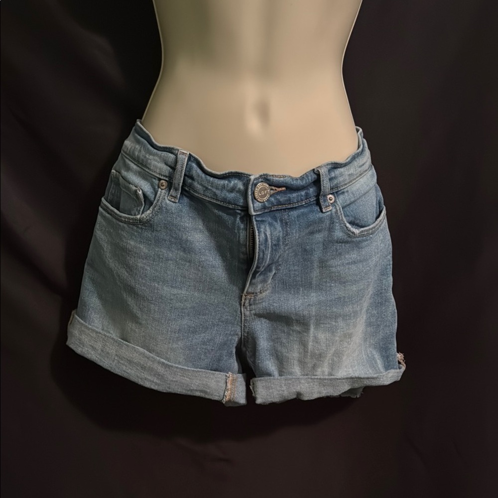 LOFT Denim Blue Jean Shorts Sz 4/27 5/$50